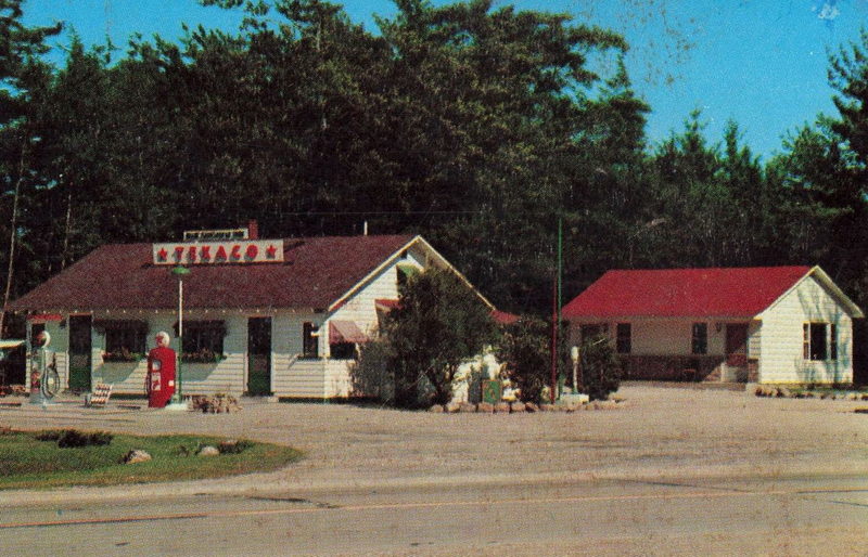 Blue Gingham Inn And Motel - Service Station Section